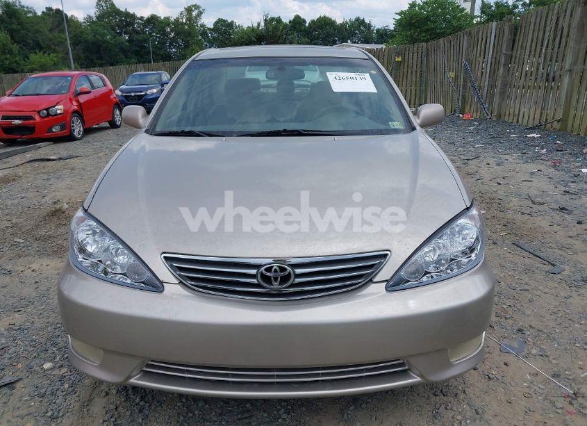 Photo 6 of 2005 Toyota Camry XLE (VIN 4T1BE30K85U103112)