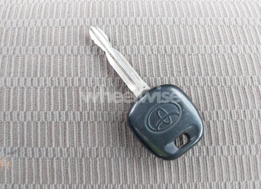 Photo 11 of 2005 Toyota Camry XLE (VIN 4T1BE30K85U418816)
