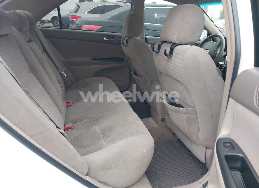 Photo 8 of 2005 Toyota Camry LE (VIN 4T1BE30K85U434661)