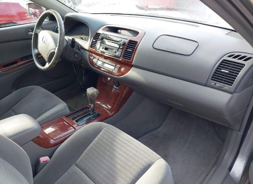 Photo 5 of 2005 Toyota Camry XLE (VIN 4T1BE30K85U971255)
