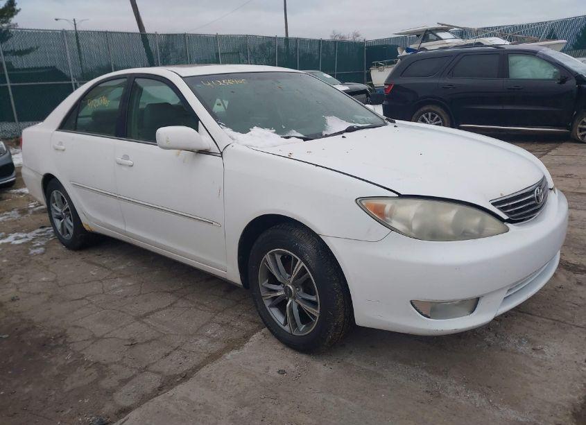 2006 Toyota Camry XLE (VIN 4T1BE30K86U654514) main photo