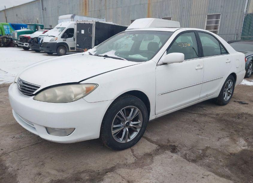 Photo 2 of 2006 Toyota Camry XLE (VIN 4T1BE30K86U654514)