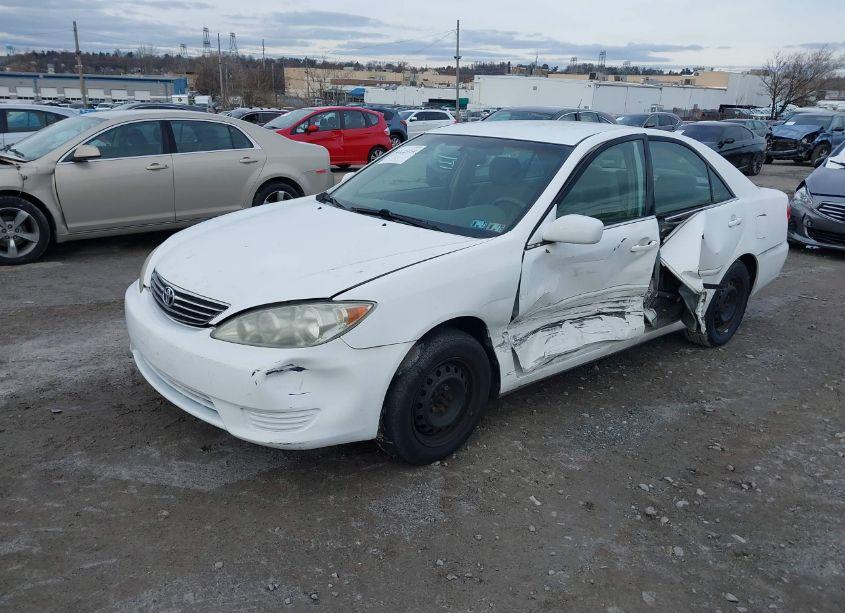 Photo 2 of 2006 Toyota Camry LE (VIN 4T1BE30K86U722925)
