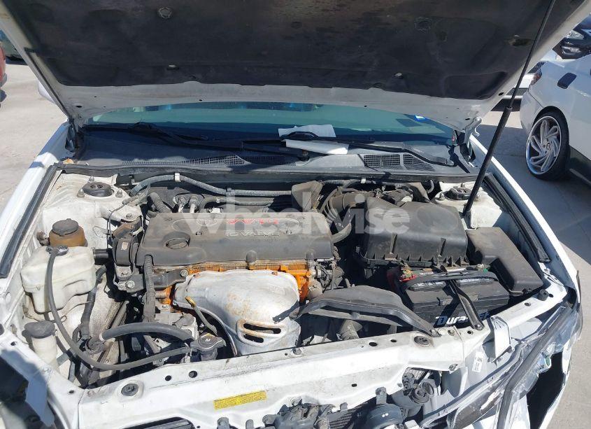 Photo 10 of 2002 Toyota Camry LE (VIN 4T1BE30K92U026293)