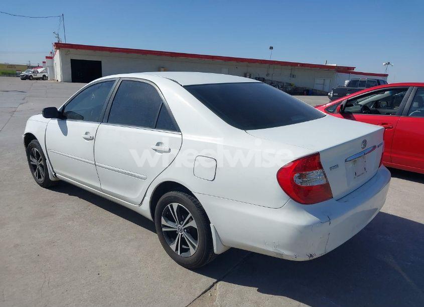 Photo 3 of 2002 Toyota Camry LE (VIN 4T1BE30K92U026293)