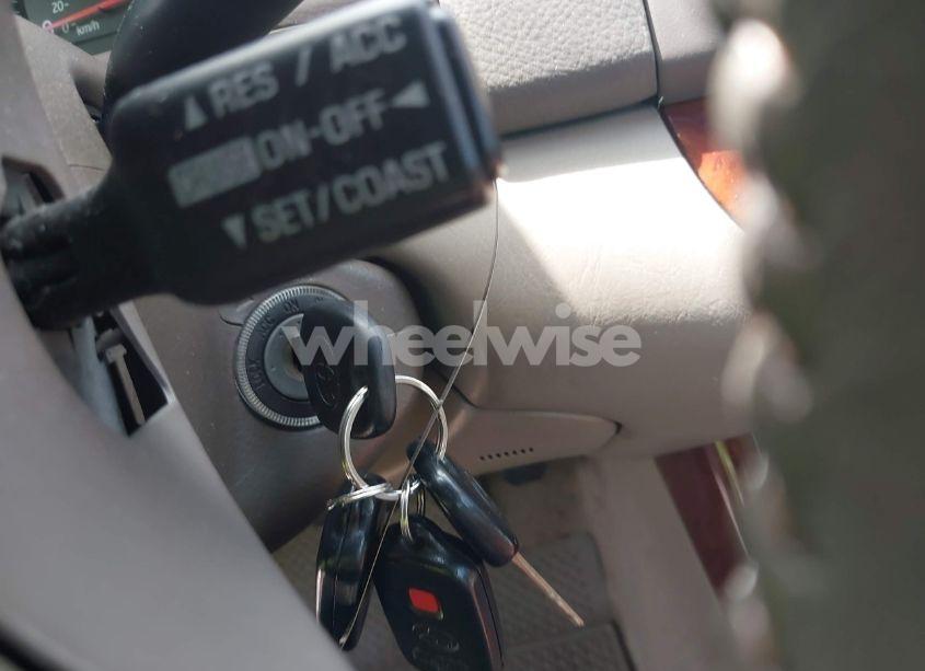 Photo 11 of 2002 Toyota Camry XLE (VIN 4T1BE30K92U591112)