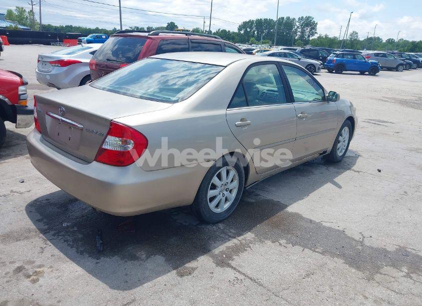 Photo 4 of 2002 Toyota Camry XLE (VIN 4T1BE30K92U591112)