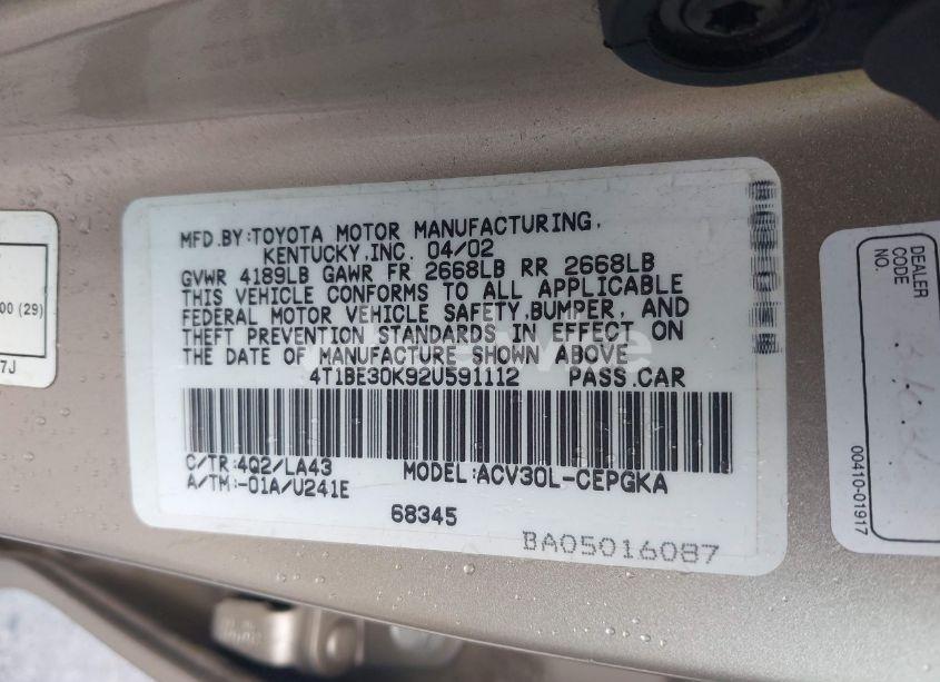 Photo 9 of 2002 Toyota Camry XLE (VIN 4T1BE30K92U591112)