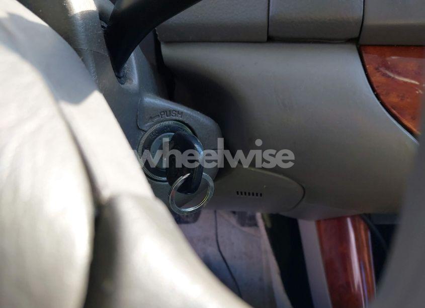 Photo 11 of 2003 Toyota Camry XLE (VIN 4T1BE30K93U650502)