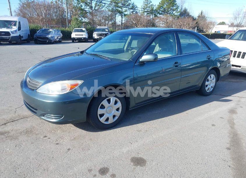 Photo 2 of 2004 Toyota Camry LE (VIN 4T1BE30K94U284591)