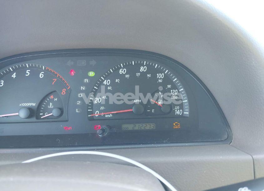 Photo 7 of 2004 Toyota Camry LE (VIN 4T1BE30K94U284591)