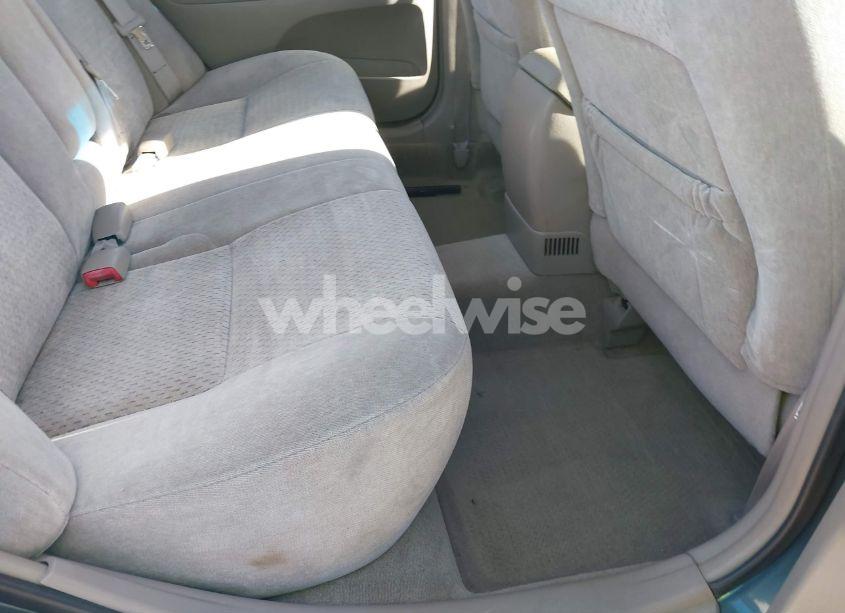 Photo 8 of 2004 Toyota Camry LE (VIN 4T1BE30K94U284591)