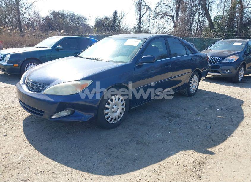 Photo 2 of 2004 Toyota Camry XLE (VIN 4T1BE30K94U289273)