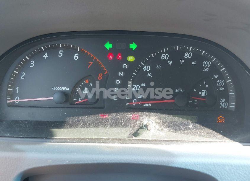 Photo 7 of 2004 Toyota Camry XLE (VIN 4T1BE30K94U289273)