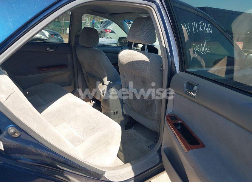 Photo 8 of 2004 Toyota Camry XLE (VIN 4T1BE30K94U289273)