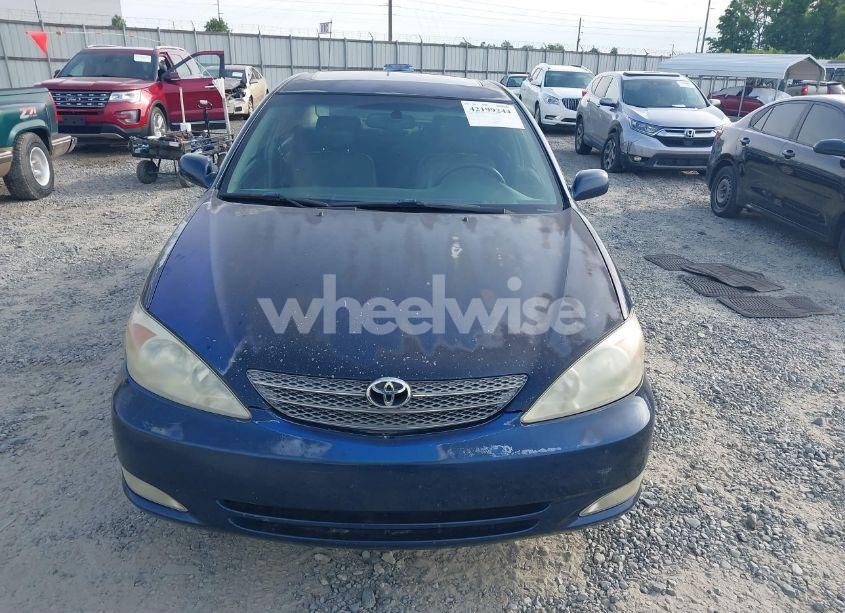 Photo 12 of 2004 Toyota Camry XLE (VIN 4T1BE30K94U326855)