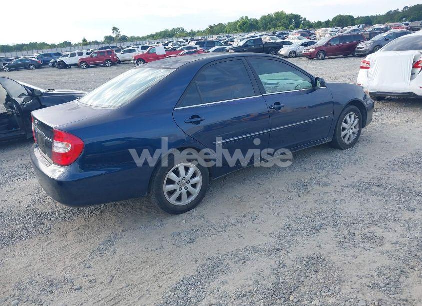 Photo 4 of 2004 Toyota Camry XLE (VIN 4T1BE30K94U326855)