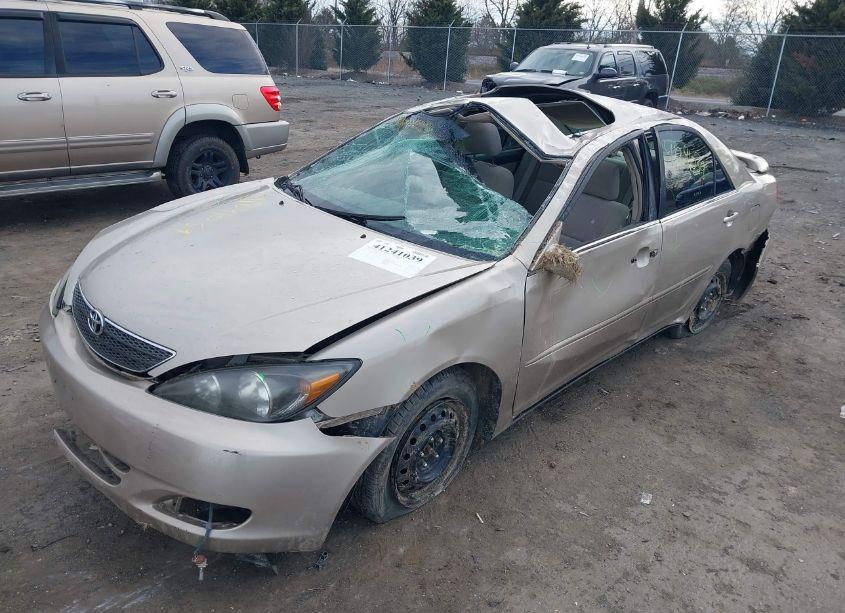 Photo 2 of 2004 Toyota Camry SE (VIN 4T1BE30K94U804448)