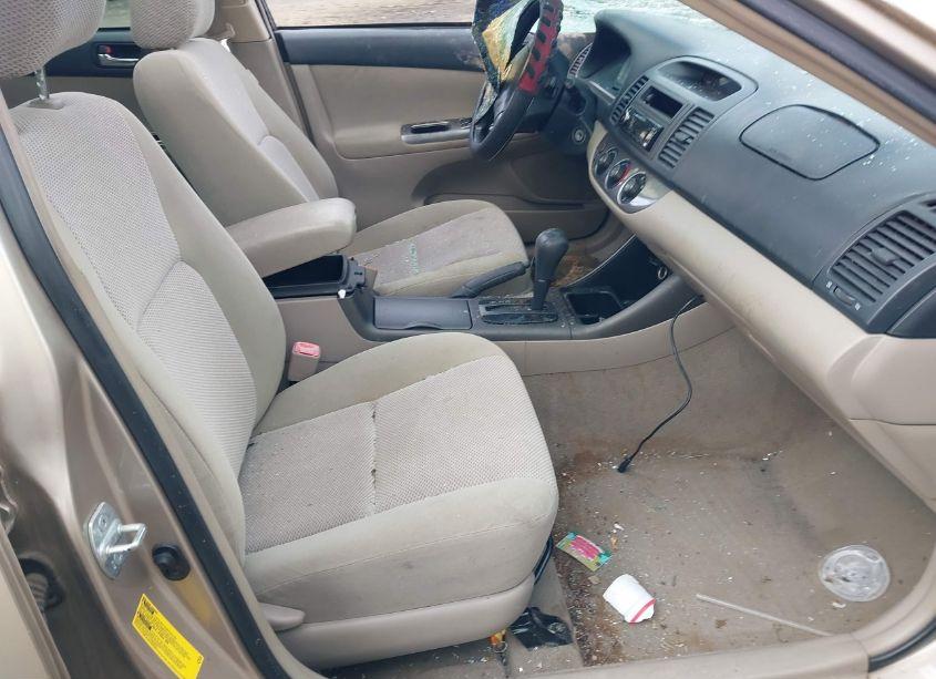 Photo 5 of 2004 Toyota Camry SE (VIN 4T1BE30K94U804448)