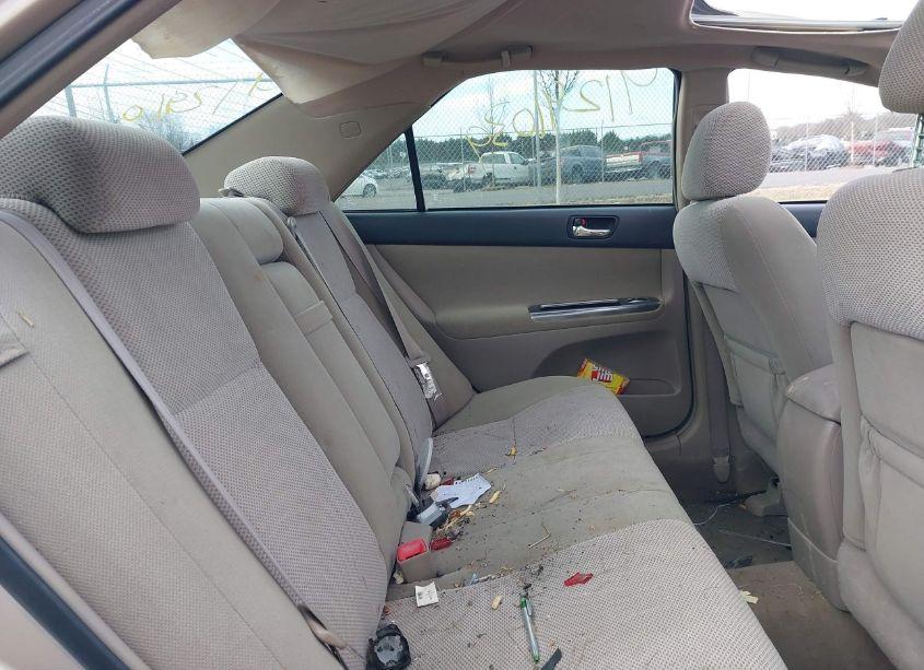 Photo 8 of 2004 Toyota Camry SE (VIN 4T1BE30K94U804448)