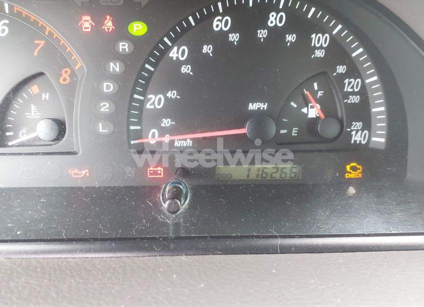 Photo 7 of 2004 Toyota Camry XLE (VIN 4T1BE30K94U855111)