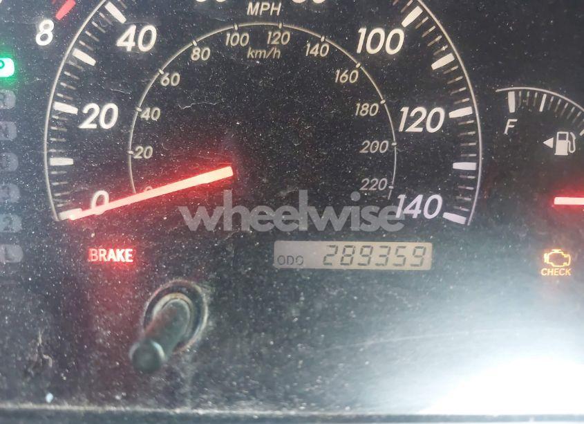 Photo 7 of 2005 Toyota Camry LE (VIN 4T1BE30K95U063753)