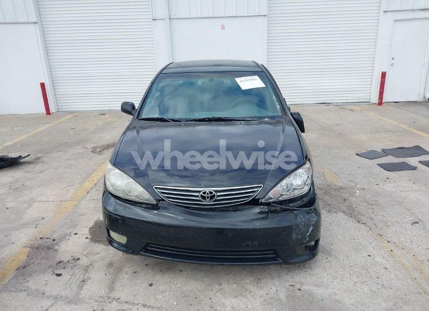 Photo 12 of 2005 Toyota Camry XLE (VIN 4T1BE30K95U073764)