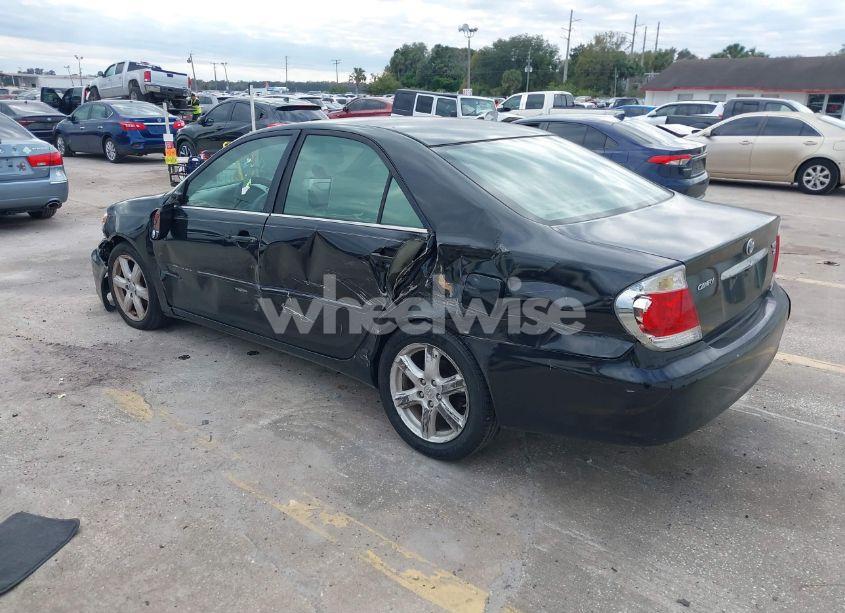 Photo 3 of 2005 Toyota Camry XLE (VIN 4T1BE30K95U073764)
