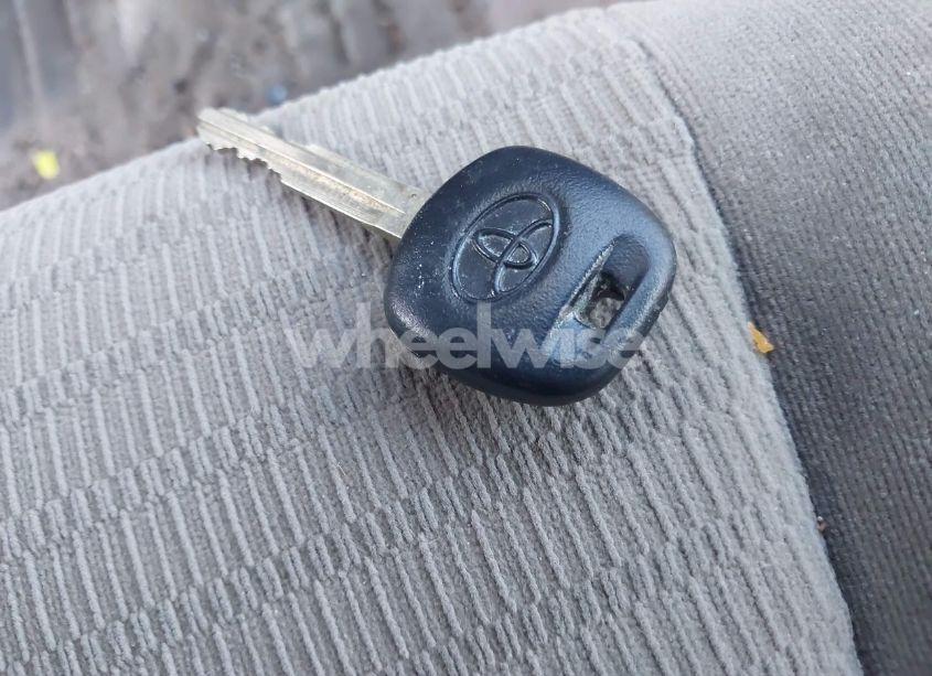 Photo 11 of 2005 Toyota Camry XLE (VIN 4T1BE30K95U392338)