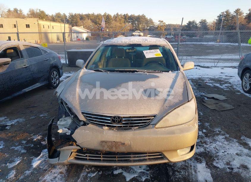 Photo 12 of 2005 Toyota Camry XLE (VIN 4T1BE30K95U392338)