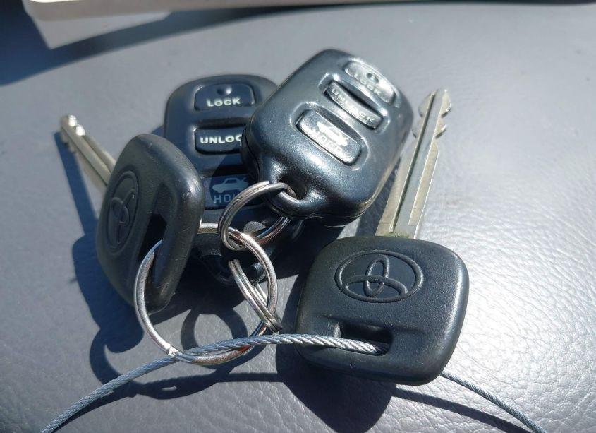 Photo 11 of 2005 Toyota Camry LE (VIN 4T1BE30K95U433096)