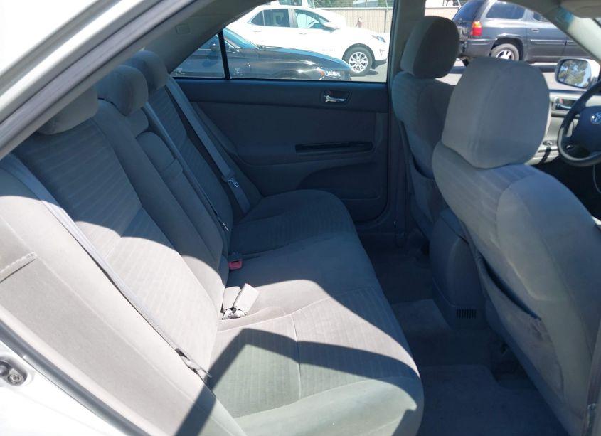 Photo 8 of 2005 Toyota Camry LE (VIN 4T1BE30K95U433096)