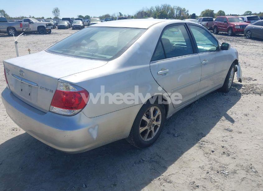 Photo 4 of 2005 Toyota Camry XLE (VIN 4T1BE30K95U548247)