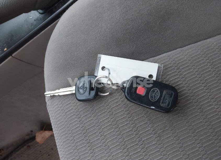 Photo 11 of 2005 Toyota Camry LE (VIN 4T1BE30K95U612593)