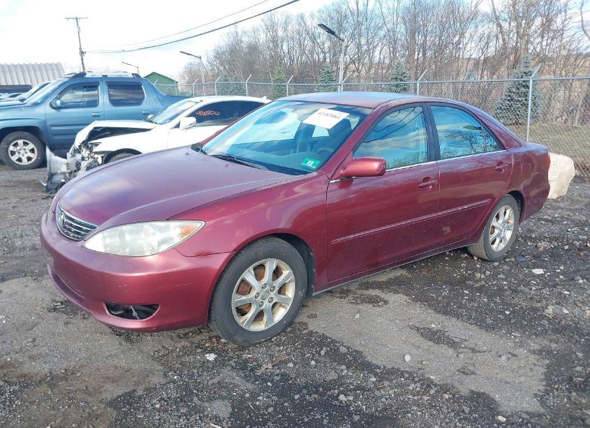 Photo 2 of 2006 Toyota Camry XLE (VIN 4T1BE30K96U156659)