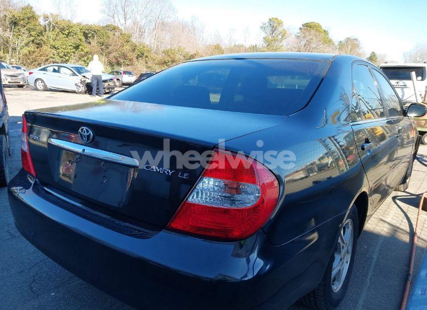 Photo 4 of 2002 Toyota Camry LE (VIN 4T1BE30KX2U080184)