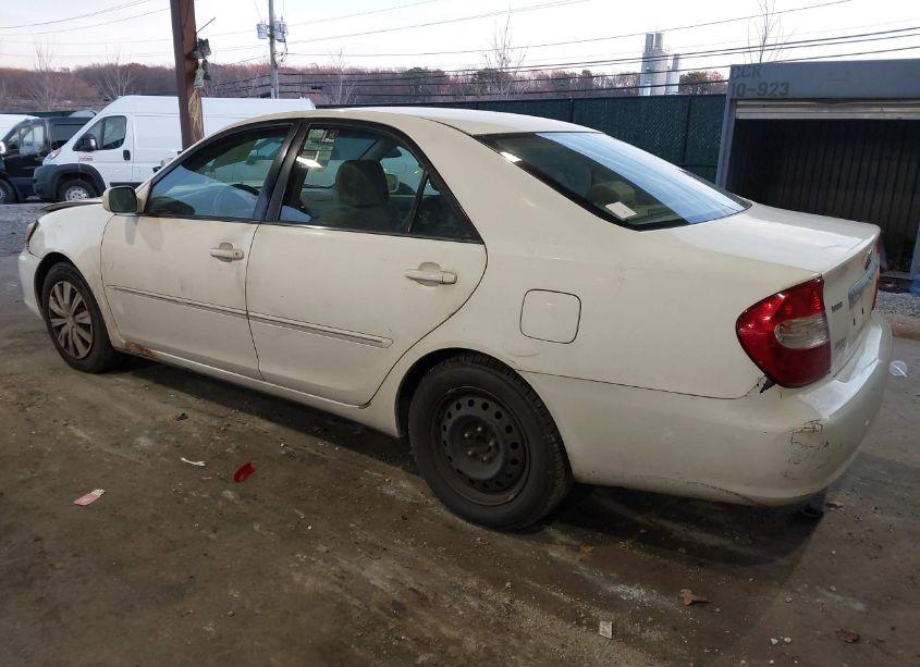 Photo 3 of 2002 Toyota Camry XLE (VIN 4T1BE30KX2U577283)