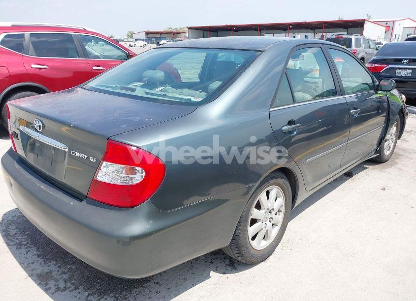 Photo 4 of 2002 Toyota Camry XLE (VIN 4T1BE30KX2U591037)