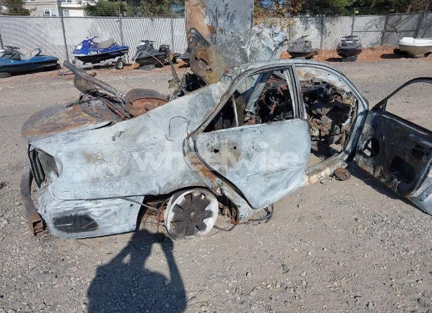 Photo 4 of 2003 Toyota Camry XLE (VIN 4T1BE30KX3U734442)