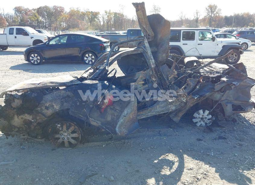 Photo 6 of 2003 Toyota Camry XLE (VIN 4T1BE30KX3U734442)