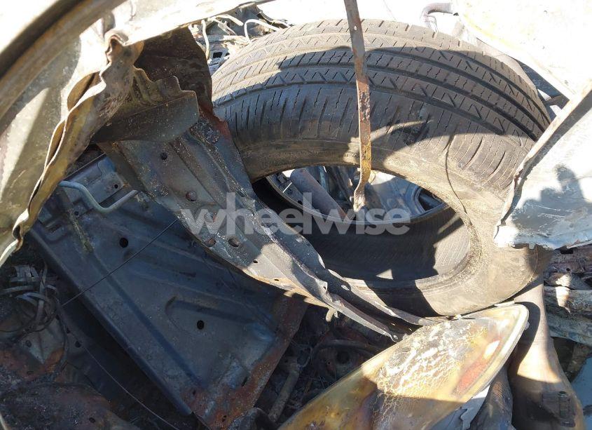 Photo 8 of 2003 Toyota Camry XLE (VIN 4T1BE30KX3U734442)