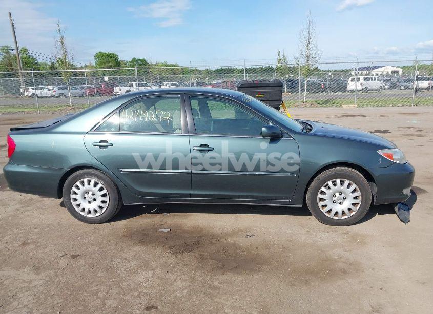 Photo 14 of 2004 Toyota Camry XLE (VIN 4T1BE30KX4U286835)
