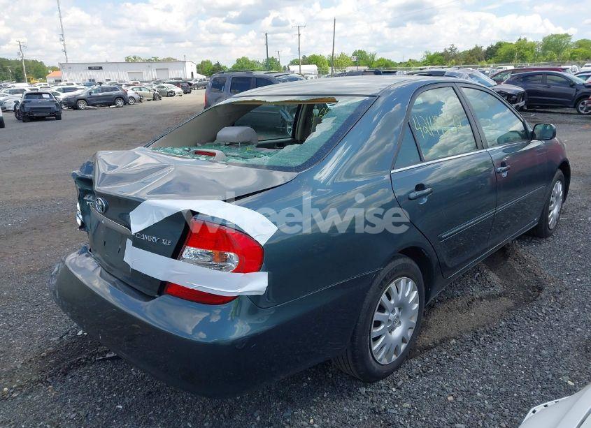 Photo 4 of 2004 Toyota Camry XLE (VIN 4T1BE30KX4U286835)