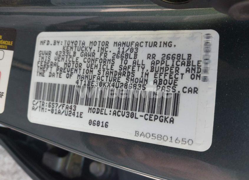 Photo 9 of 2004 Toyota Camry XLE (VIN 4T1BE30KX4U286835)