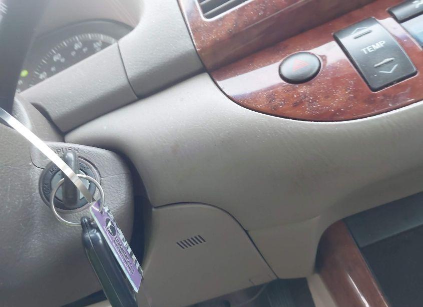 Photo 11 of 2004 Toyota Camry XLE (VIN 4T1BE30KX4U302502)