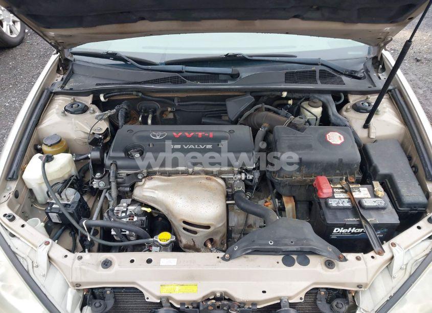 Photo 10 of 2004 Toyota Camry LE (VIN 4T1BE30KX4U327013)
