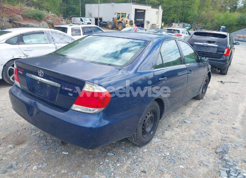 Photo 4 of 2005 Toyota Camry LE (VIN 4T1BE30KX5U078813)