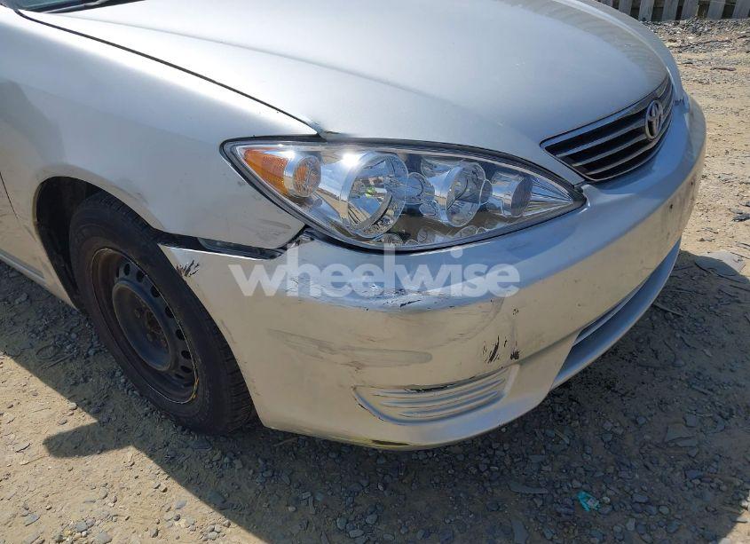 Photo 12 of 2005 Toyota Camry LE (VIN 4T1BE30KX5U082795)