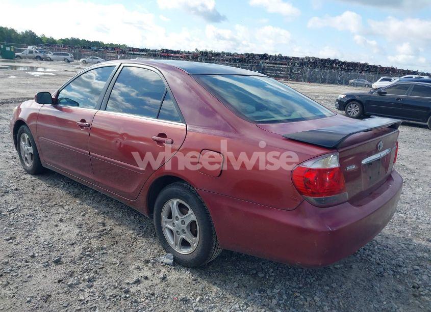 Photo 3 of 2005 Toyota Camry LE (VIN 4T1BE30KX5U088385)
