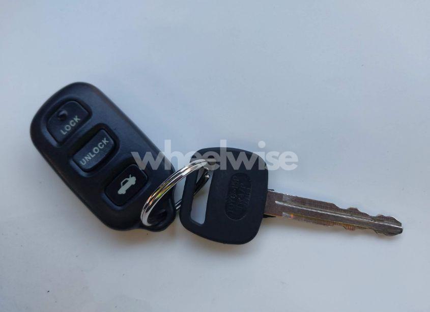 Photo 11 of 2005 Toyota Camry LE (VIN 4T1BE30KX5U422544)